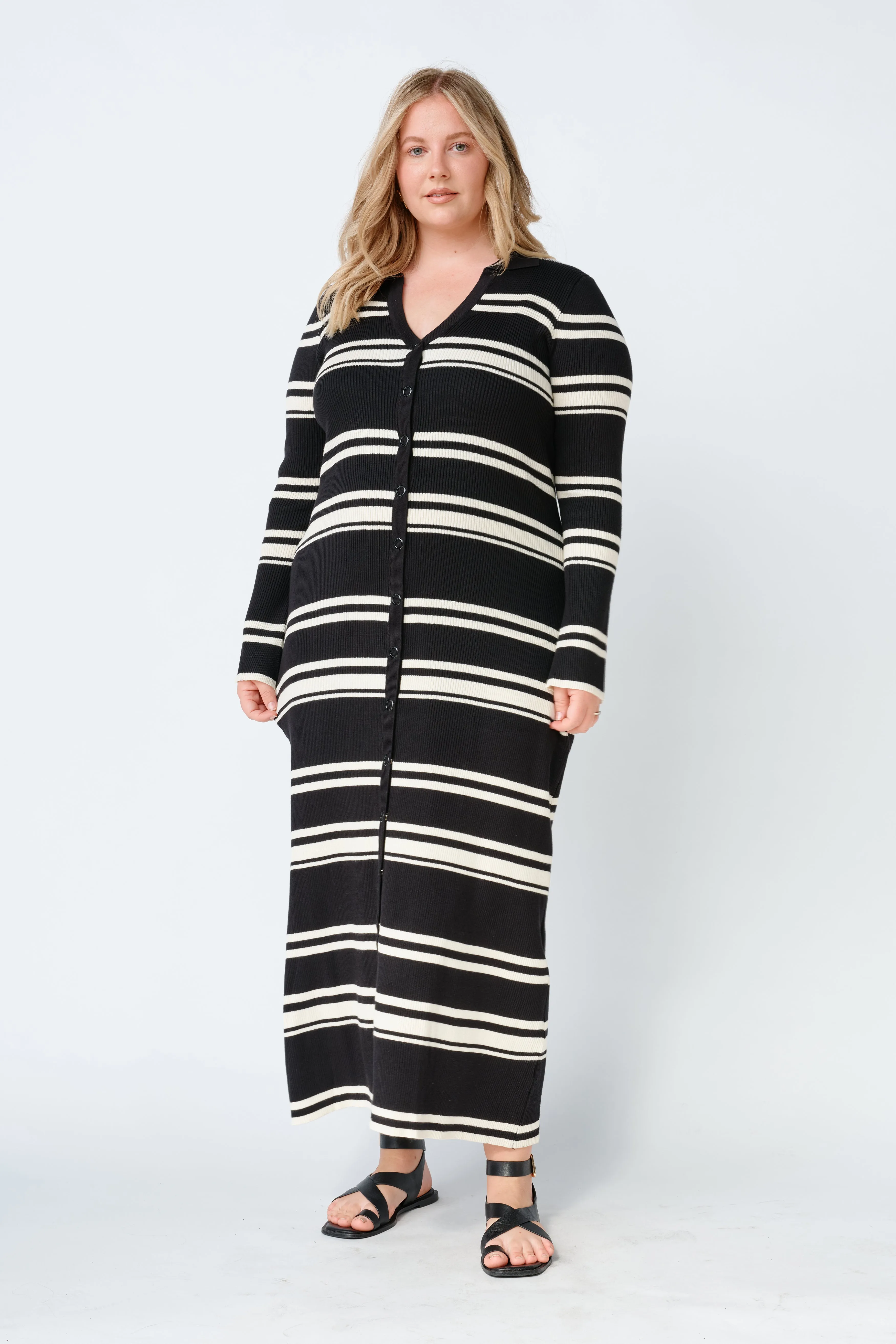Chilli Snap-Front Knit Midi Dress - Black / Cream