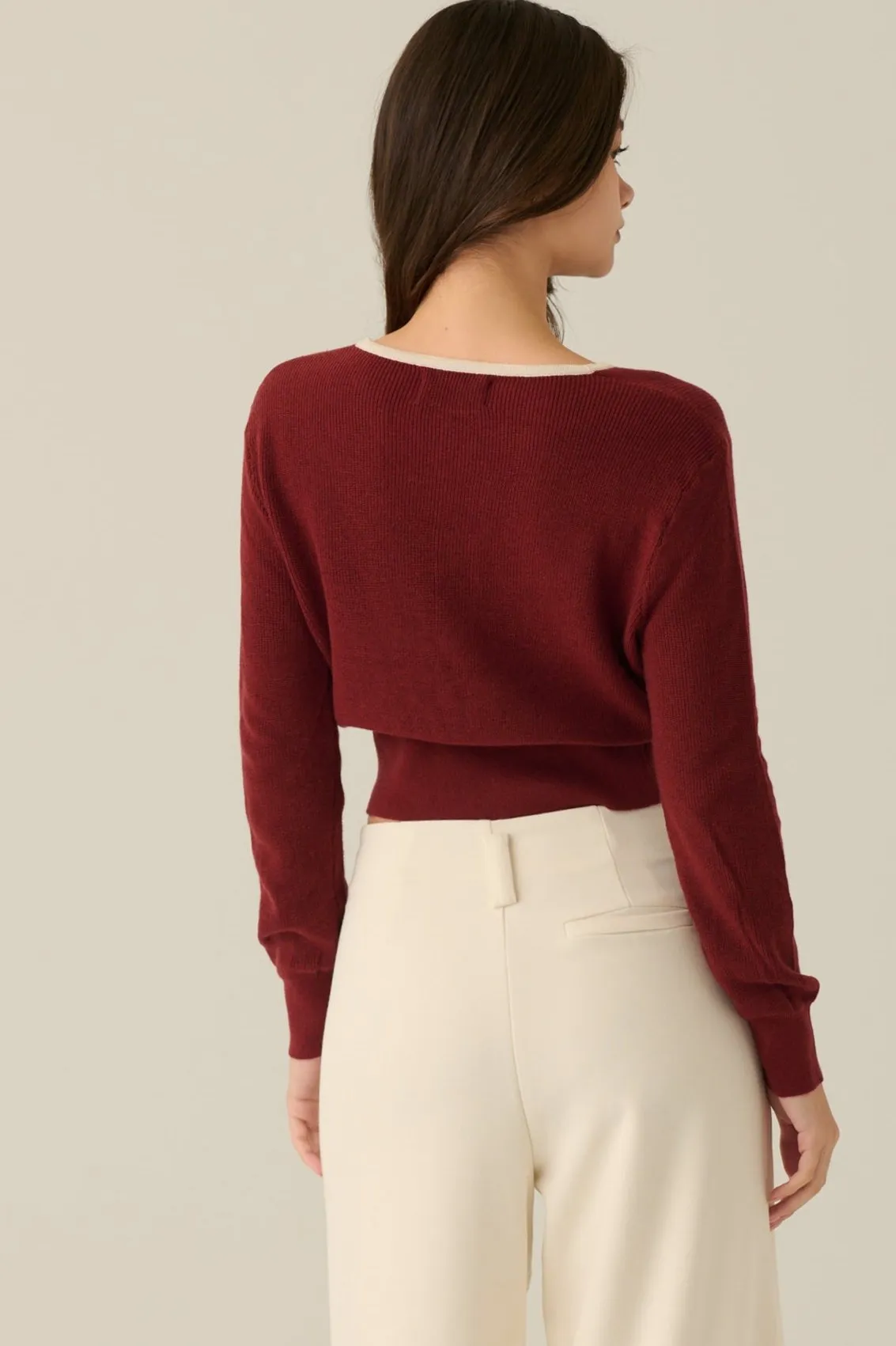 Fitted just right cardigan in burgundy