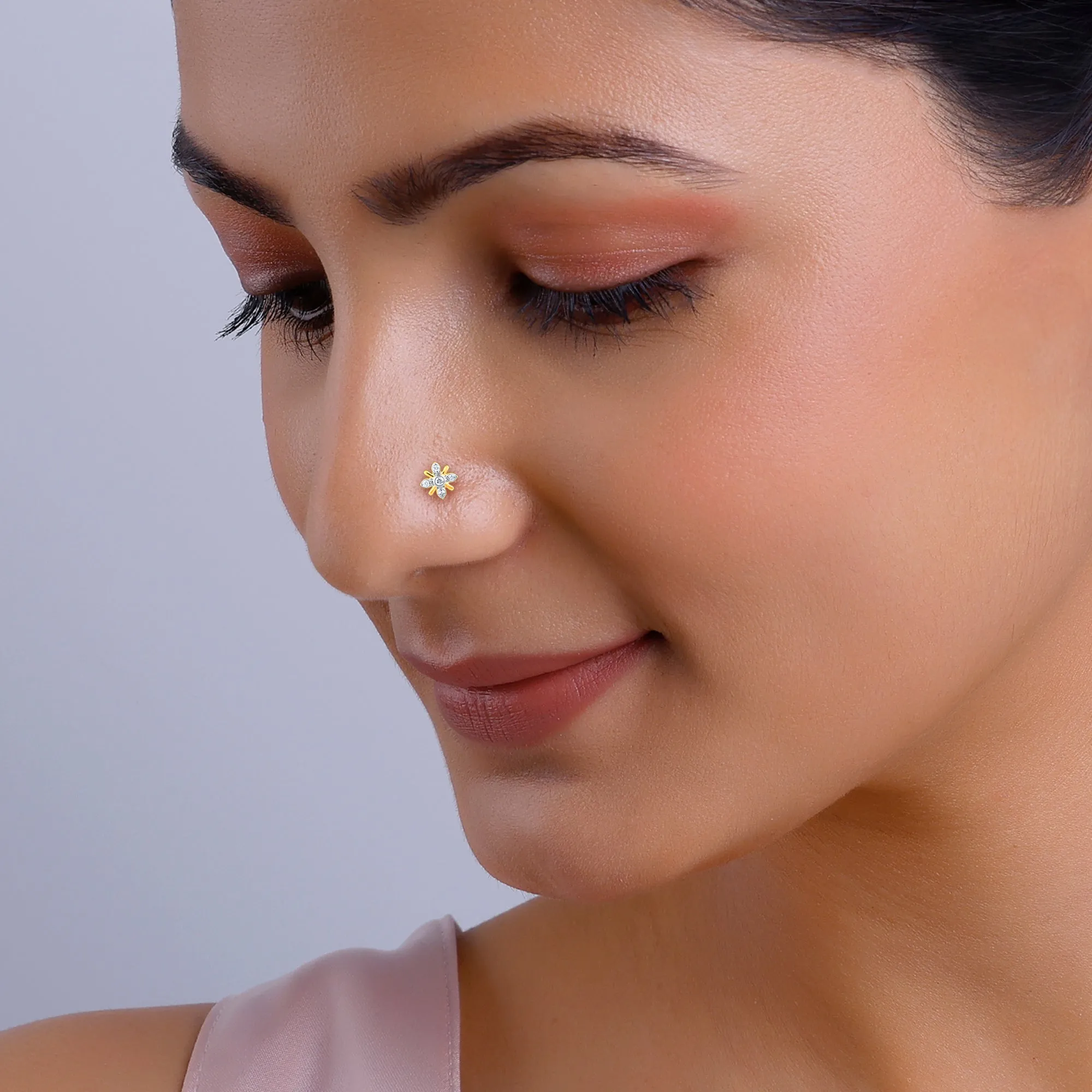Gold Desirability Diamond Nose Pin