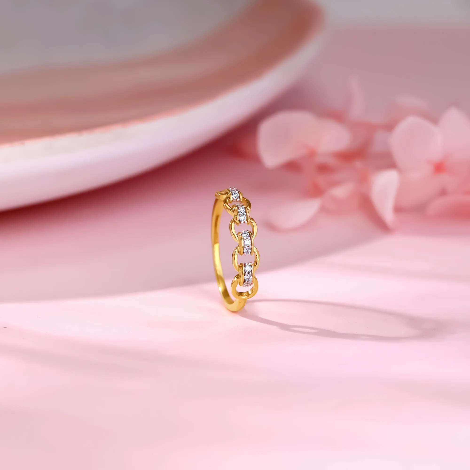 Gold Linked Diamond Ring