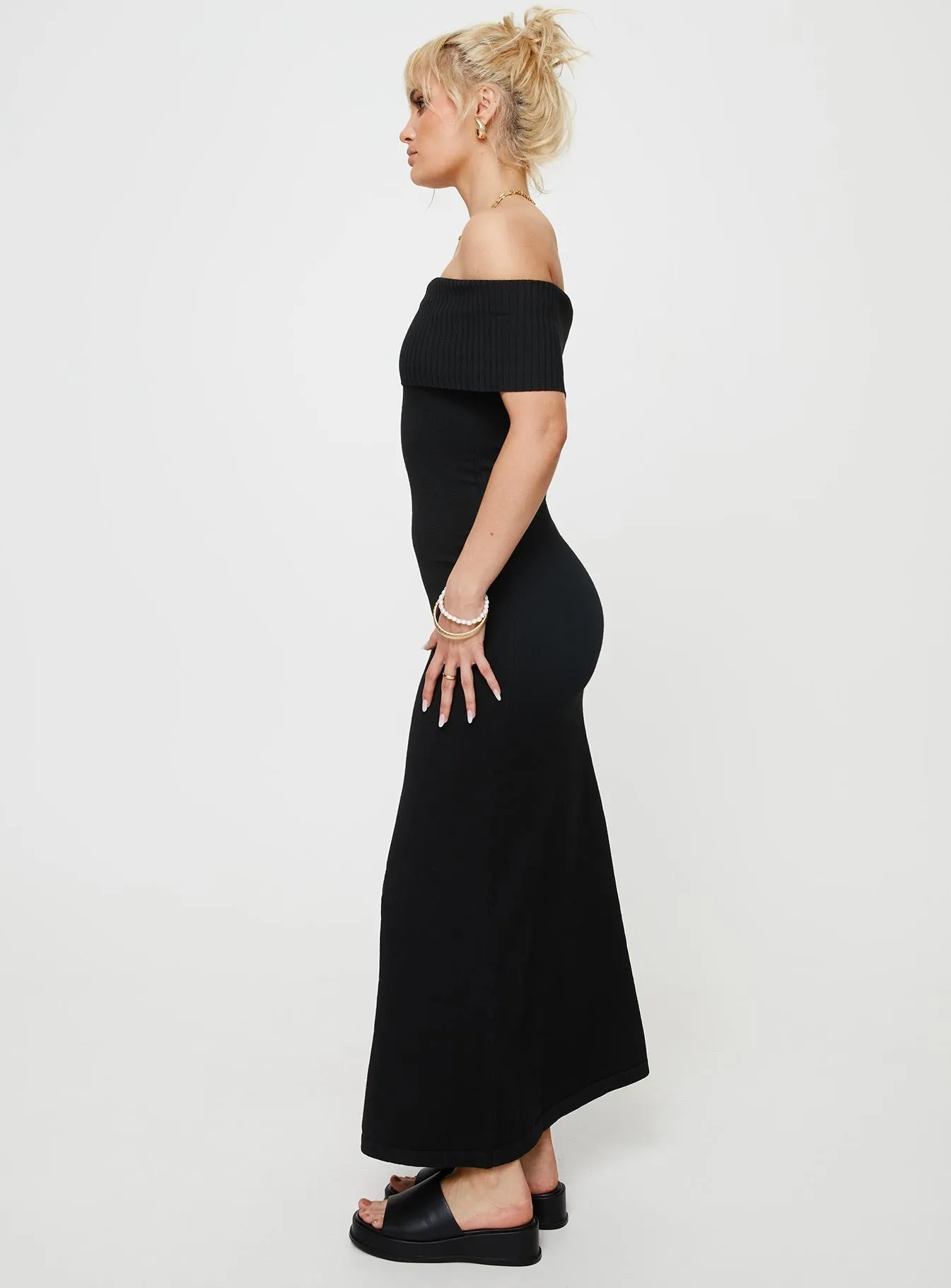 Lassey Off The Shoulder Knit Maxi Dress Black