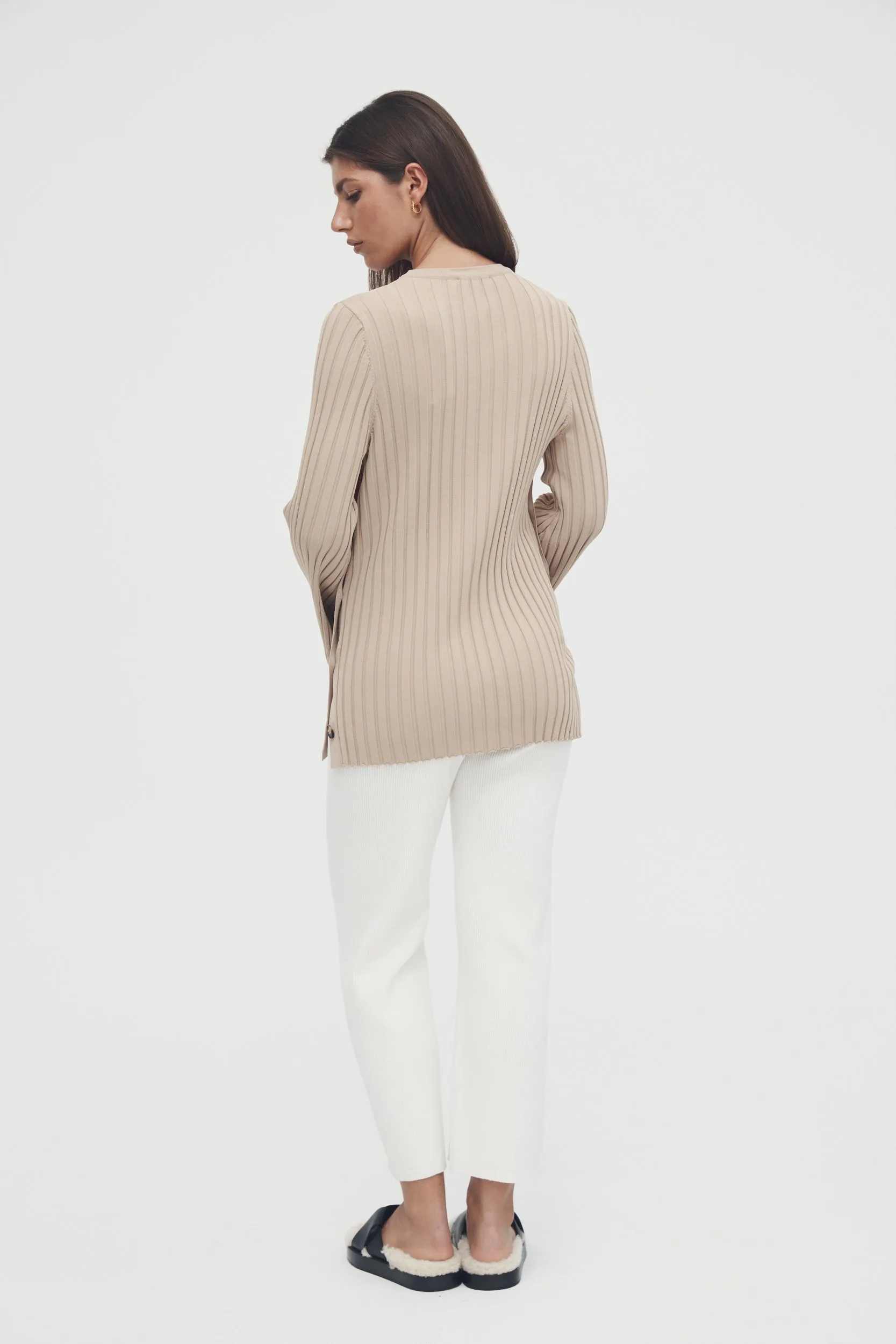 Luxe L/S Button Knit (Latte)