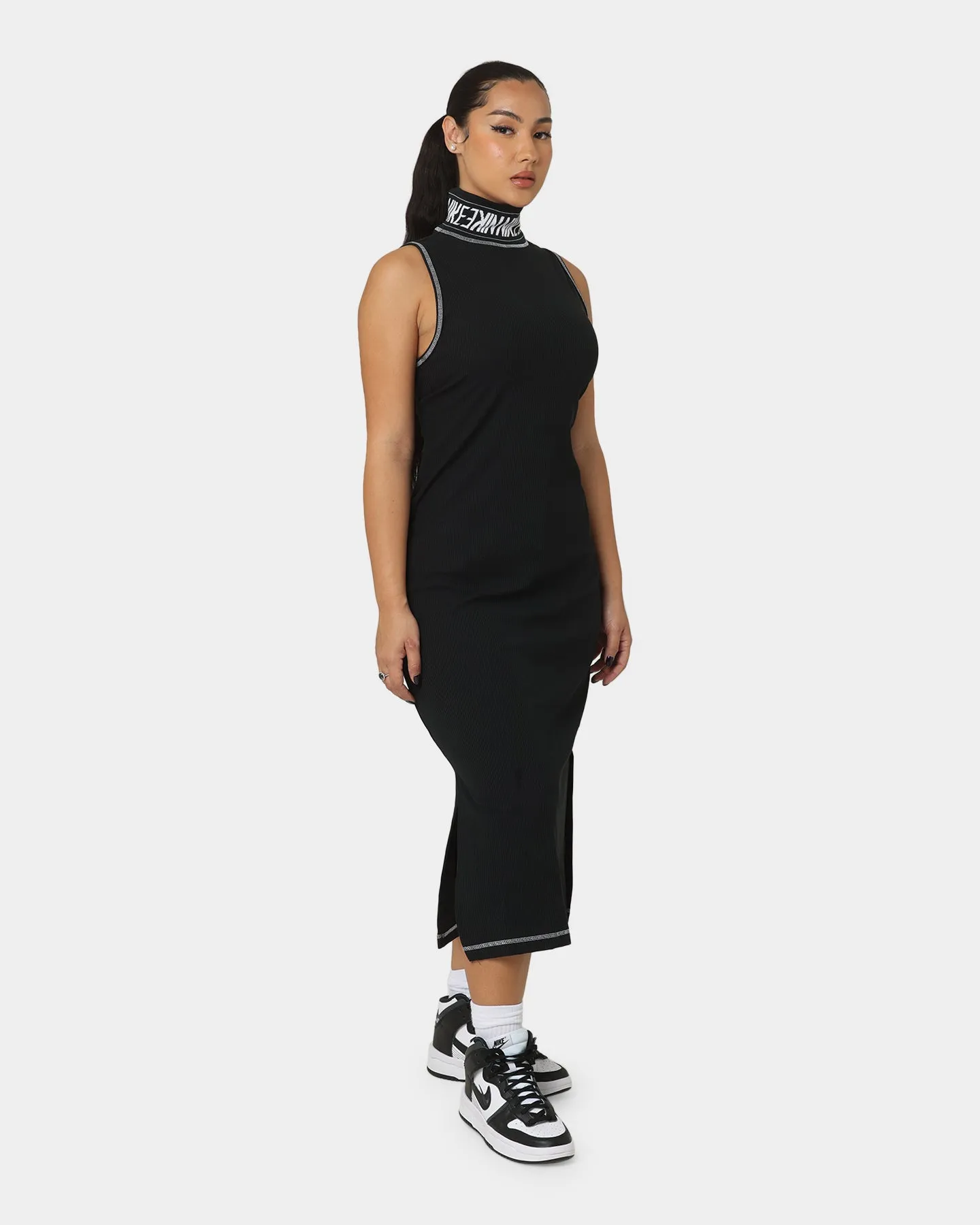Nike Women's Sportswear Sleeveless Mock-Neck Dress Black/White