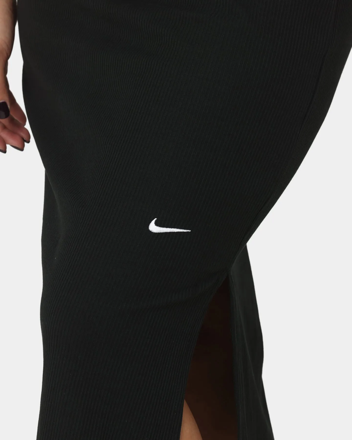 Nike Women's Sportswear Sleeveless Mock-Neck Dress Black/White