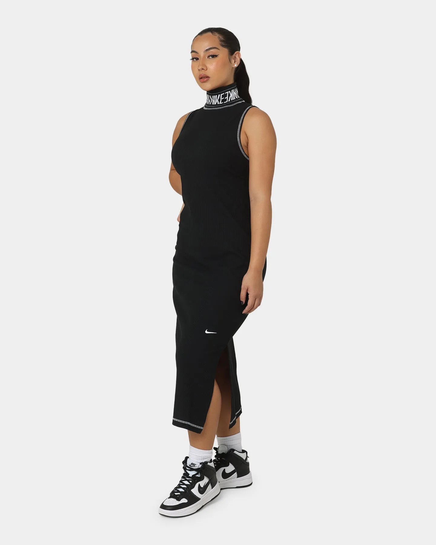 Nike Women's Sportswear Sleeveless Mock-Neck Dress Black/White