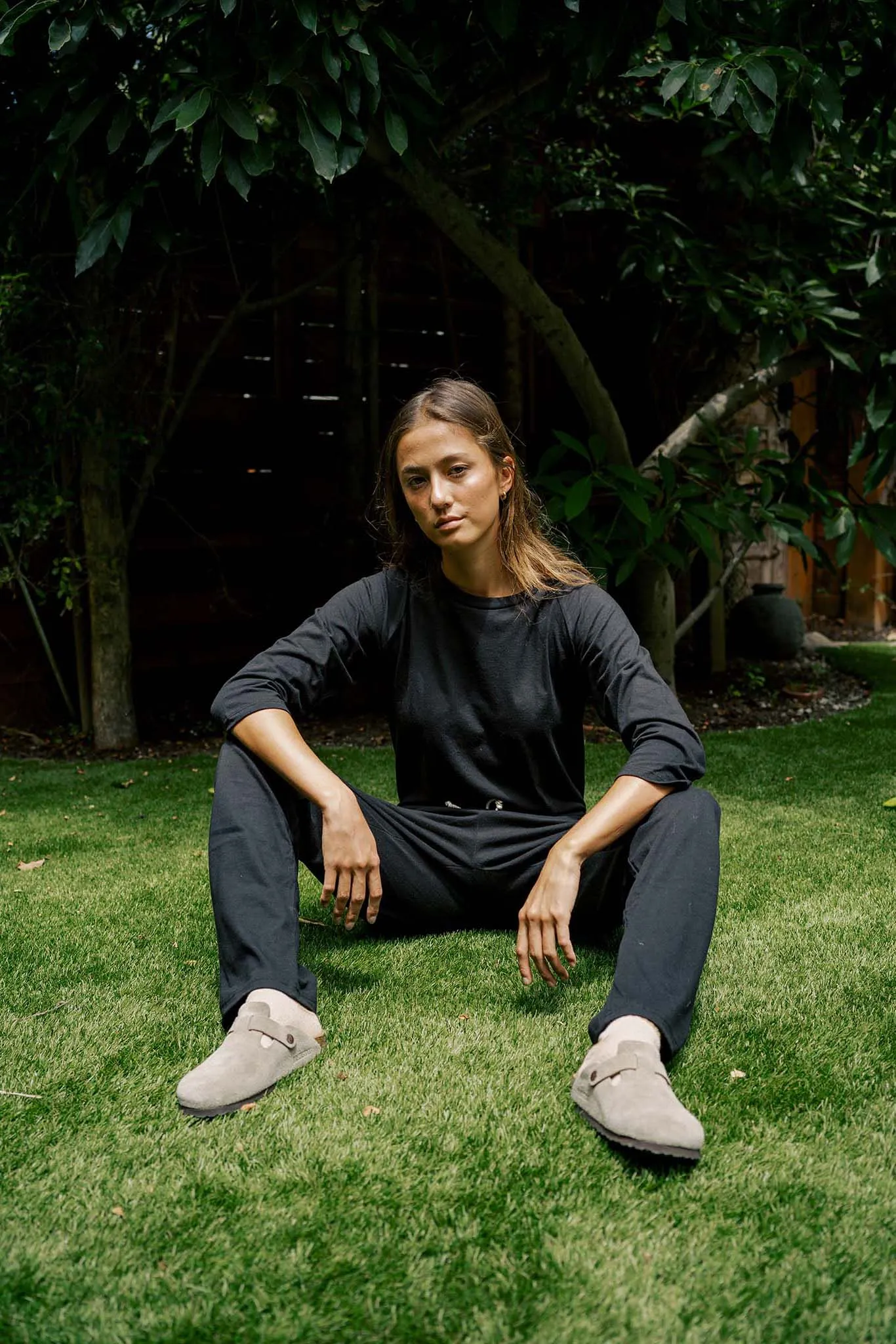 Women's Organic Raglan in Black